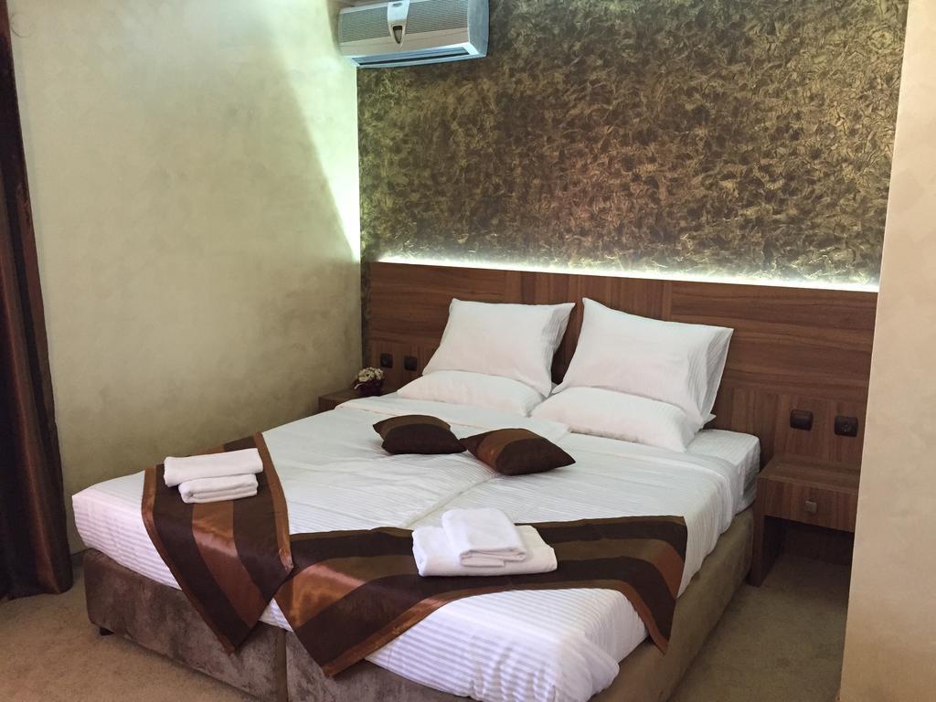 Family Hotel Kontesa Lozenets Phòng bức ảnh